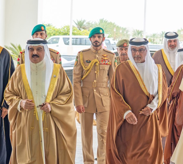 <p>His Majesty King Hamad leaves for Saudi Arabia, leading Bahrain&rsquo;s delegation to the consultative summit of the GCC Supreme Council.</p>
<p>His Royal Highness Prince Salman bin Hamad Al Khalifa, Crown Prince and Prime Minister, bids farewell to the King. Right, His Majesty is welcomed by Saudi Crown Prince and Prime Minister Prince Mohammed bin Salman bin Abdulaziz Al Saud upon his arrival in Jeddah.</p>
<p>Also present were Mecca Region Deputy Governor Prince Saud bin Mishaal bin Abdulaziz Al Saud, Jeddah Mayor Saleh bin Ali Al Turki, Saudi Ambassador to Bahrain Nayef bin Bandar Al Sudairi, and a number of senior officials.</p>